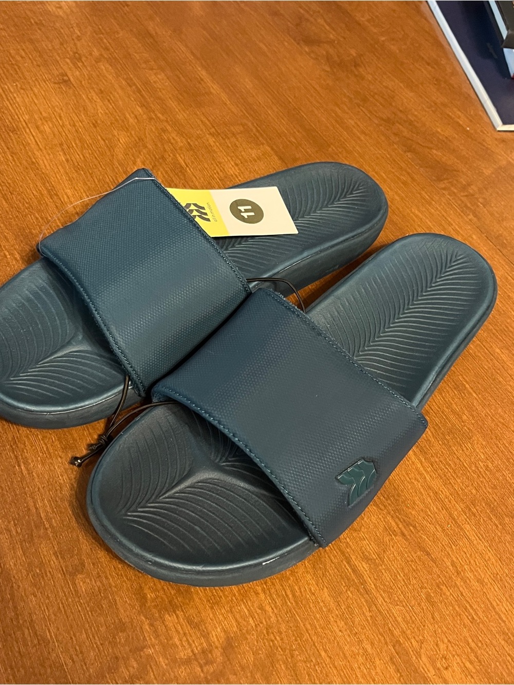 In Motion Teal Slides (Women - Size 11)
